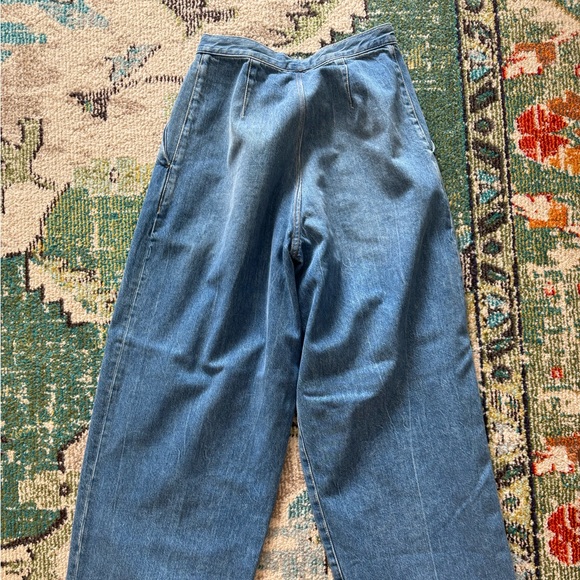 The Row wide leg crossover jeans in perfect blue denim - Picture 3 of 10
